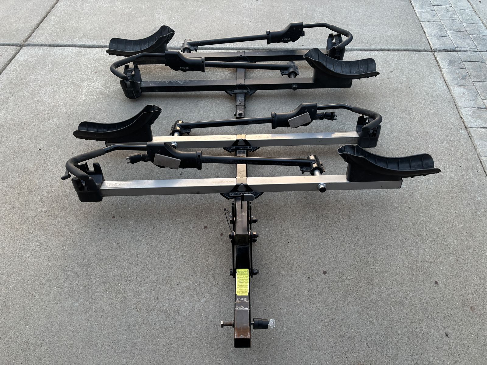 Thule T2 916XTR and T2 Add-On Bike Carrier/Rack $399