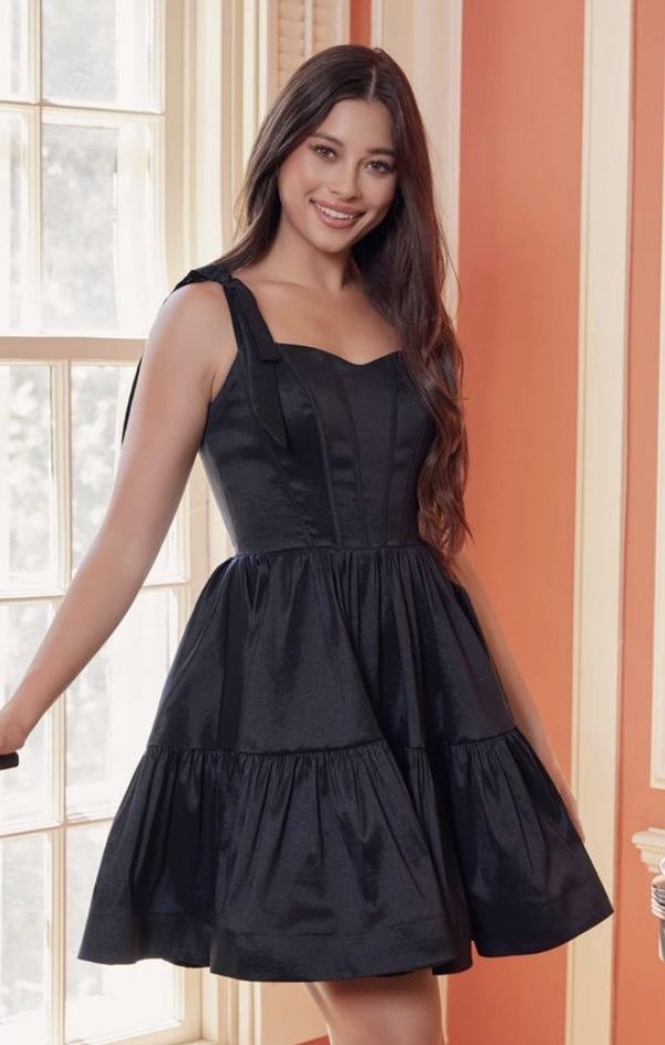 New  Beautiful Black Nox Anabel Short A-Line Homecoming Dress  