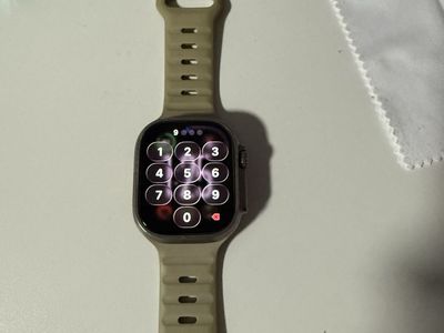 Apple Watch Ultra GPS + Cellular 49mm Titanium Case