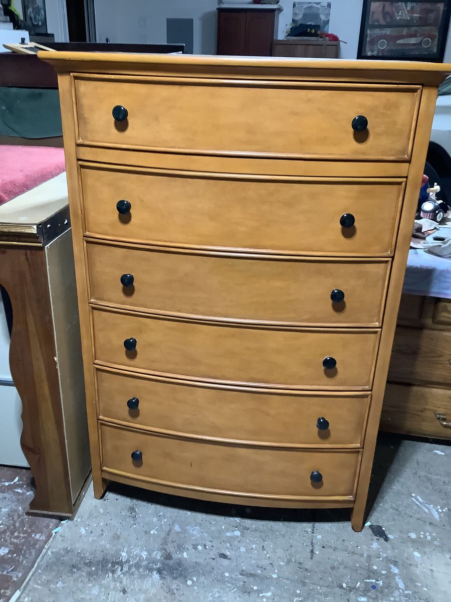 Upscale 6 Drawer All Wood Dresser