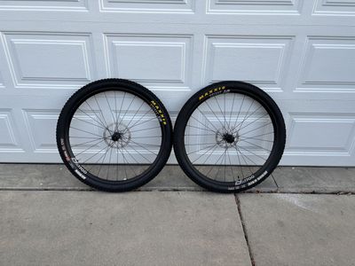 DT Swiss XM1700 Wheelset Boost 29" Maxxis