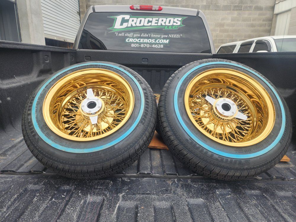 Brand new 13x7 cross spoke knockoffs wire wheels