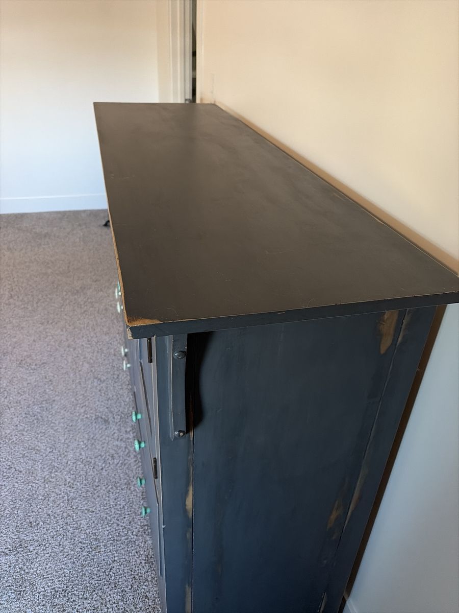 Main image 3