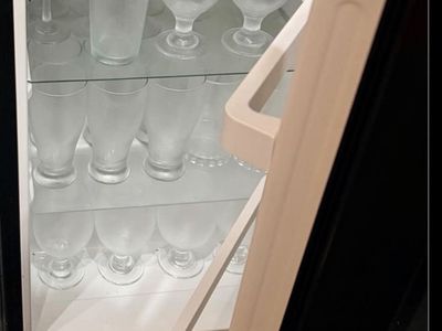 Hisense Mini Refrigerator