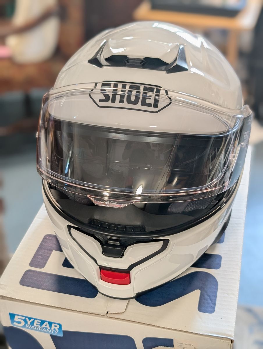 Shoei Neotec 3