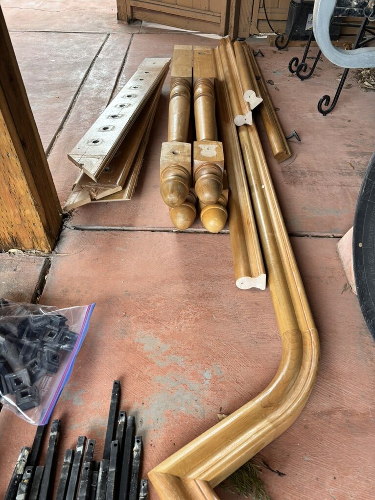 Hand Rails, Posts And Balusters With Base Caps