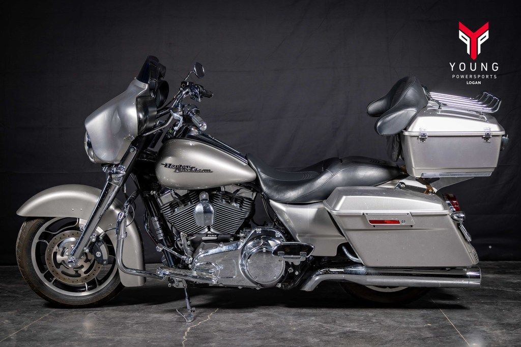 2009 Harley-Davidson® FLHX - Street Glide®