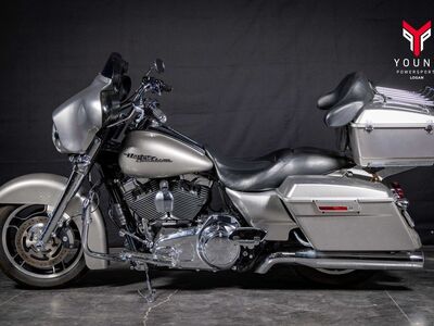2009 Harley-Davidson® FLHX - Street Glide®