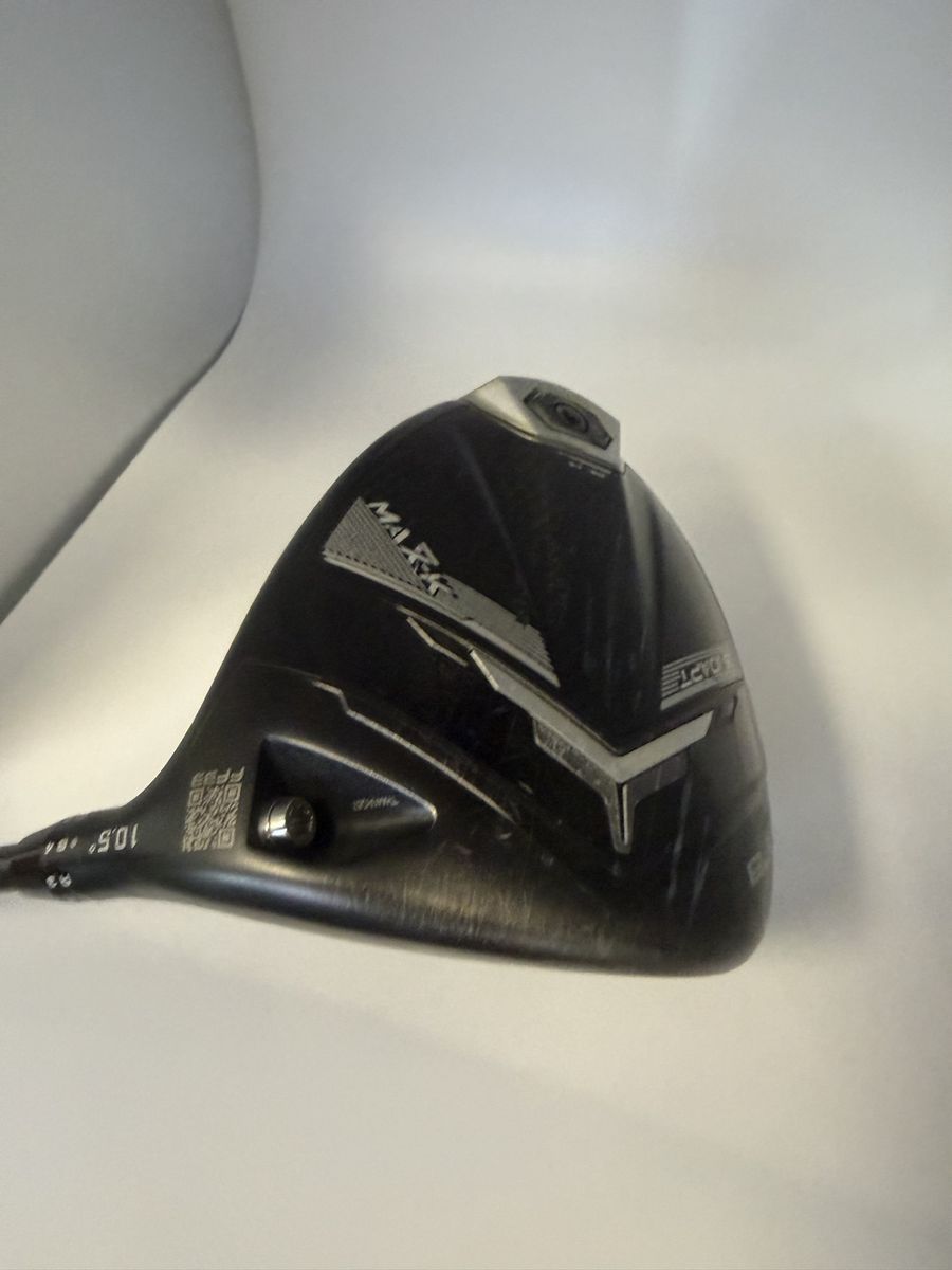 Cobra DARKSPEED MAX Driver 10.5° – Project X Denali Shaft + Headcover