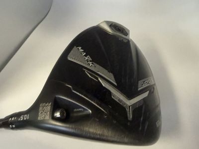 Cobra DARKSPEED MAX Driver 10.5° – Project X Denali Shaft + Headcover