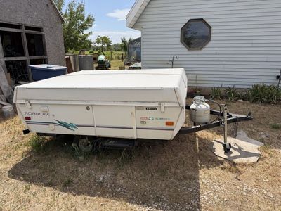 Coleman Fleetwood Roanoke Pop-Up Travel Trailer - Vintage Camper