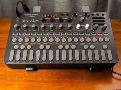 Sonicware Liven Evoke groovebox synthesizer