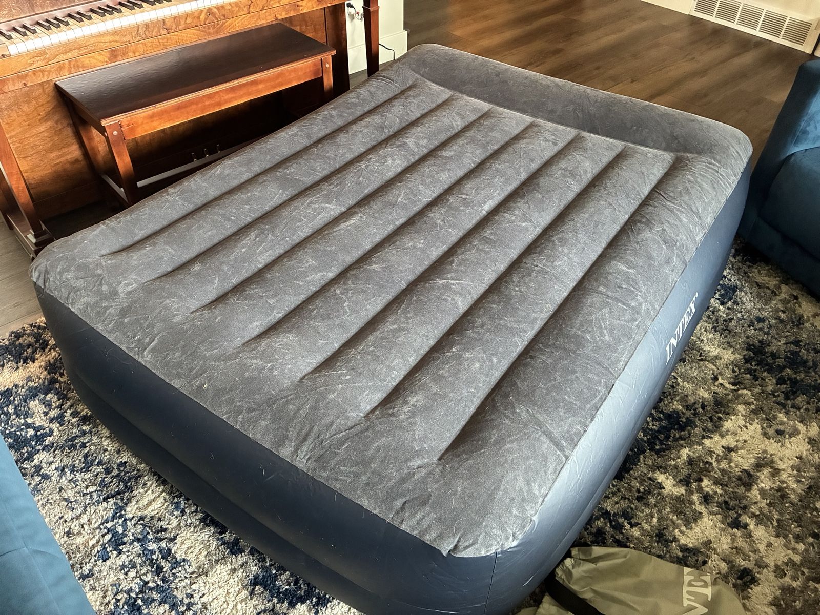 16.5” intex air mattress