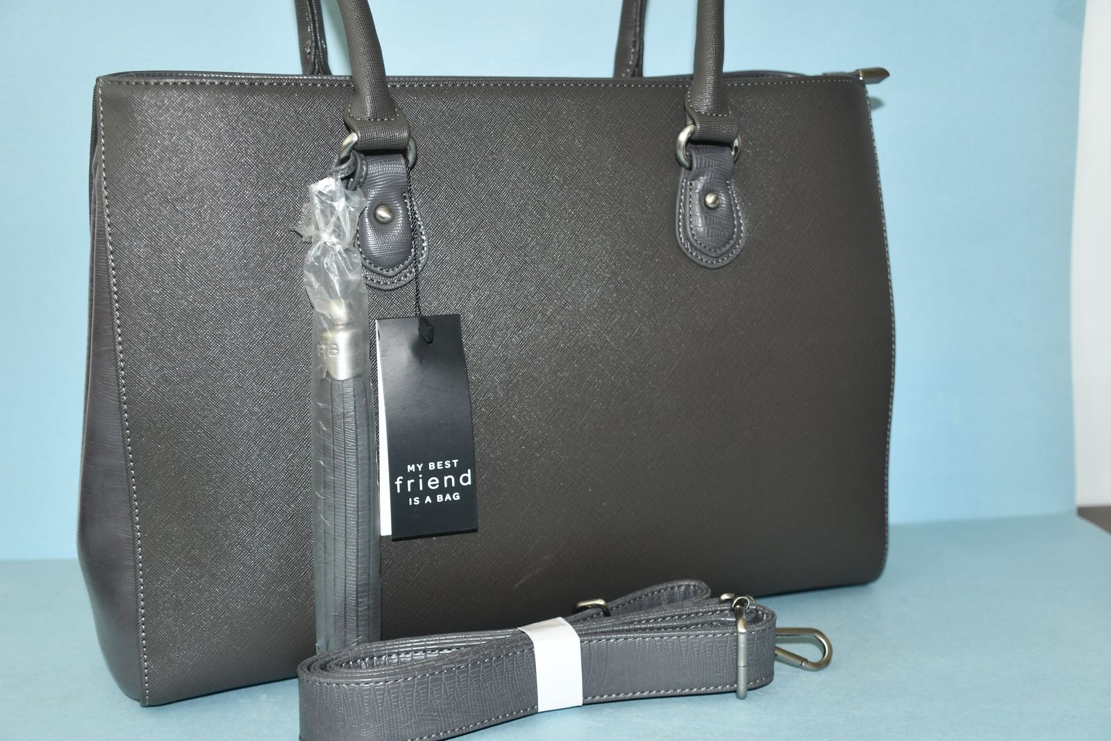 NWT WOMEN'S GRAY HANDBAG ~ PINK LINING ~ 3 COMPARTMENTS ~ 11.5" x 16" x 4" ~ TASSEL ~ REMOVABLE STRAP