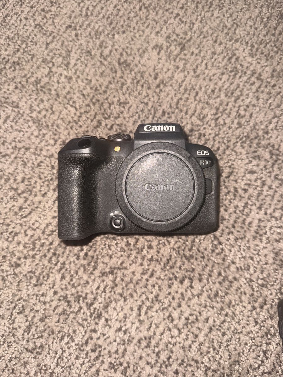 Canon r10 and accessories