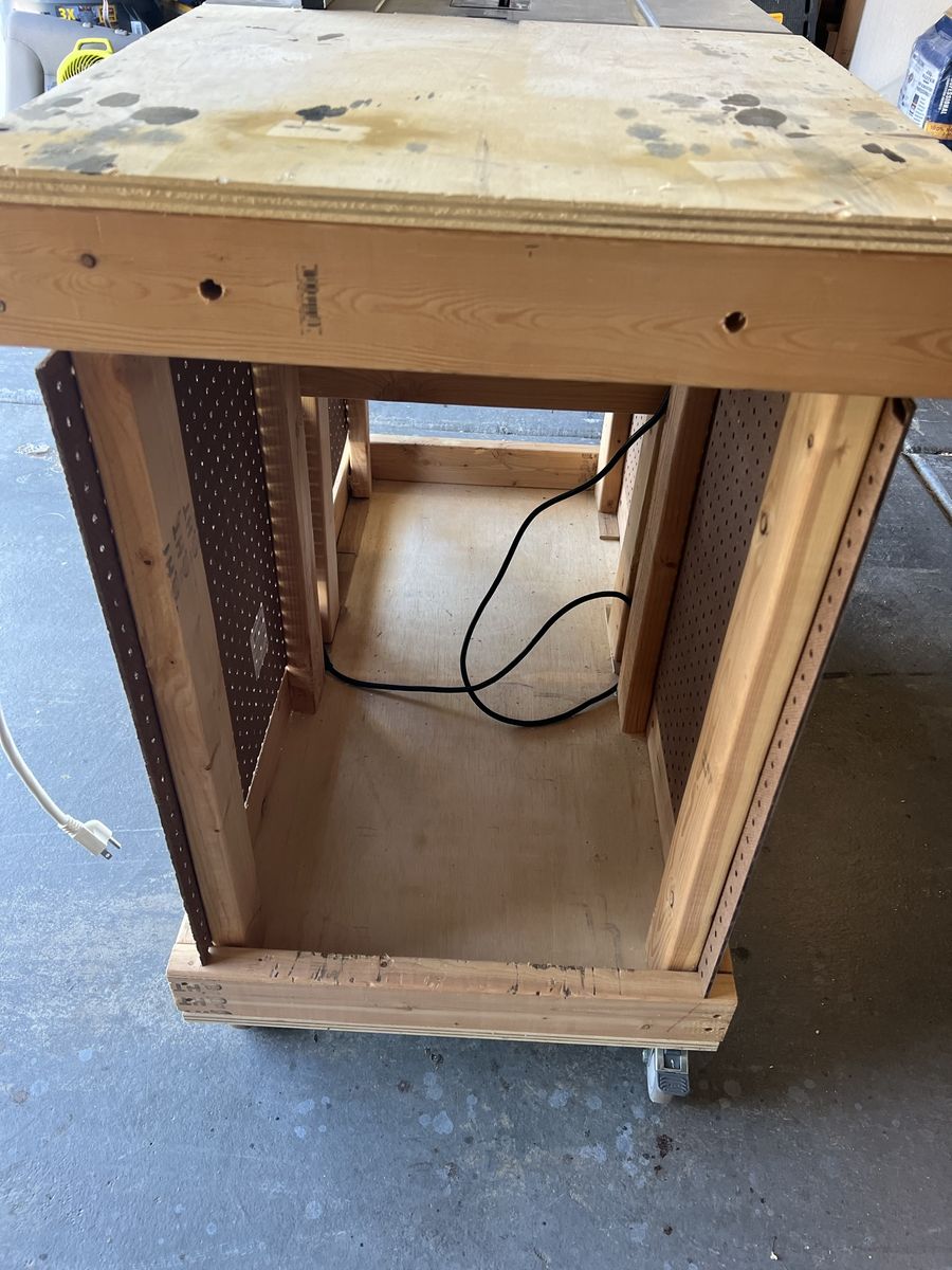 Main image 6