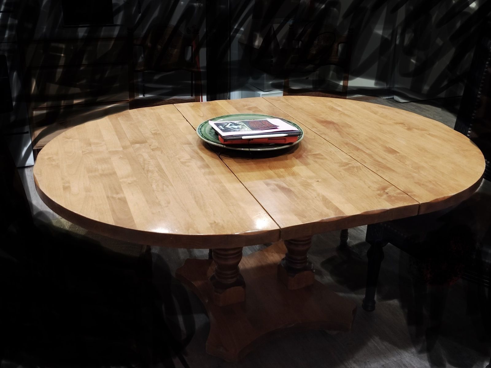 Oak Dining Table with leaf extension