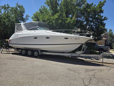 2001 Chris-Craft 328 Express Cruiser