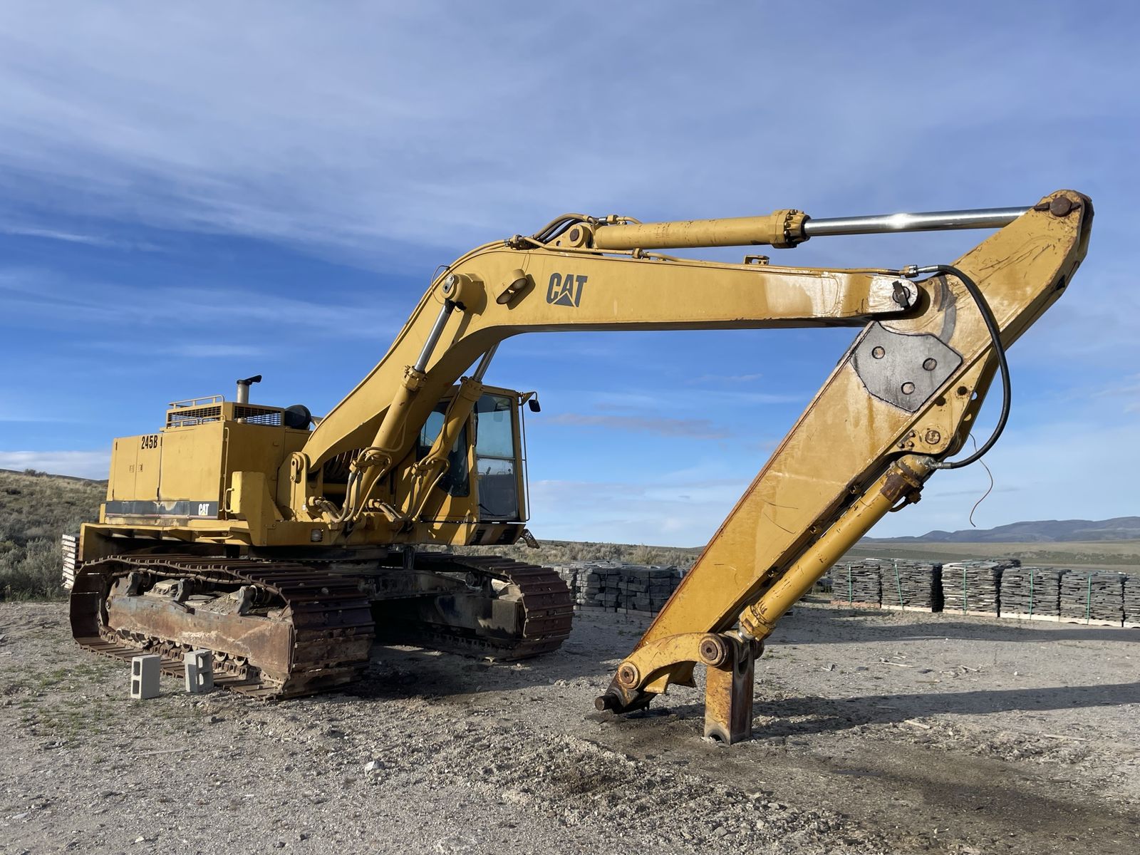 Caterpillar 245B Excavator