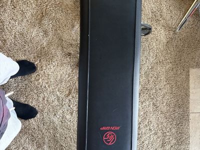 Flat workout bench