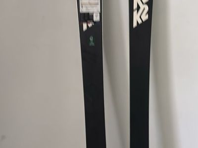 K2 Reckoners. Women’s skis 159 CM