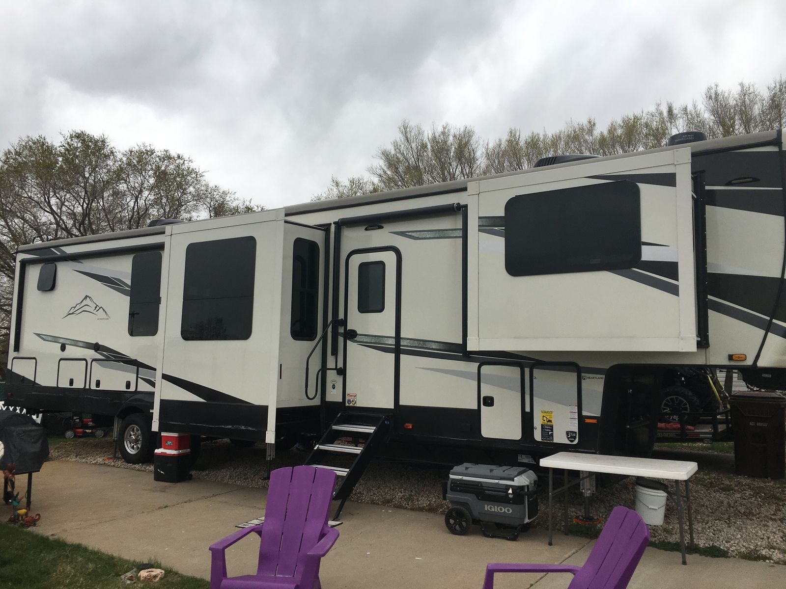 2021 Big Country 3902fl