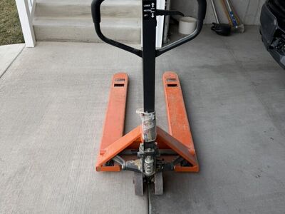 Pallet Jack For Rent 5,000lbs