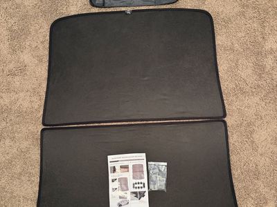 Fabric sunshade for Tesla 3 or Y