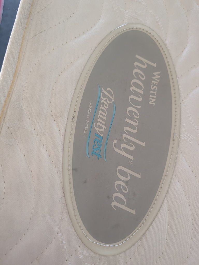 queen size Westin Heavenly bed and 2 inch topper