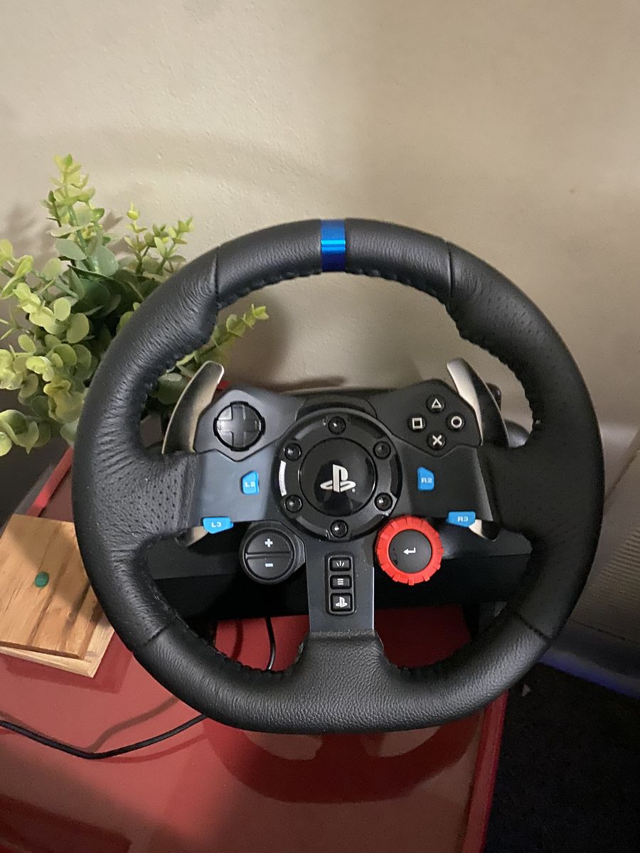 logitech G29 SE Racing Wheel + Handbrake