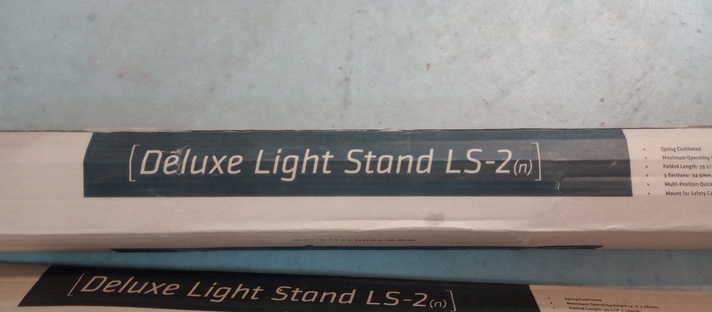 Promaster Deluxe Light Stand LS-2(n) 9' Spring Cushioned, Multi-Position Quick Mount