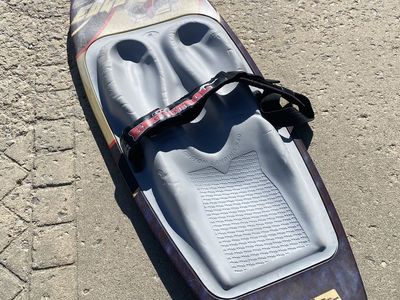 HO Edge Control Knee Board