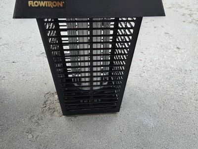 Flowtron BK-40D Outdoor Insect Killer 1-Acre Electronic Bug Zapper, 40W, Weatherproof