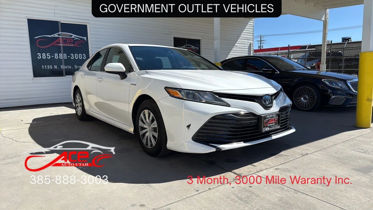 2018 Toyota Camry Hybrid LE