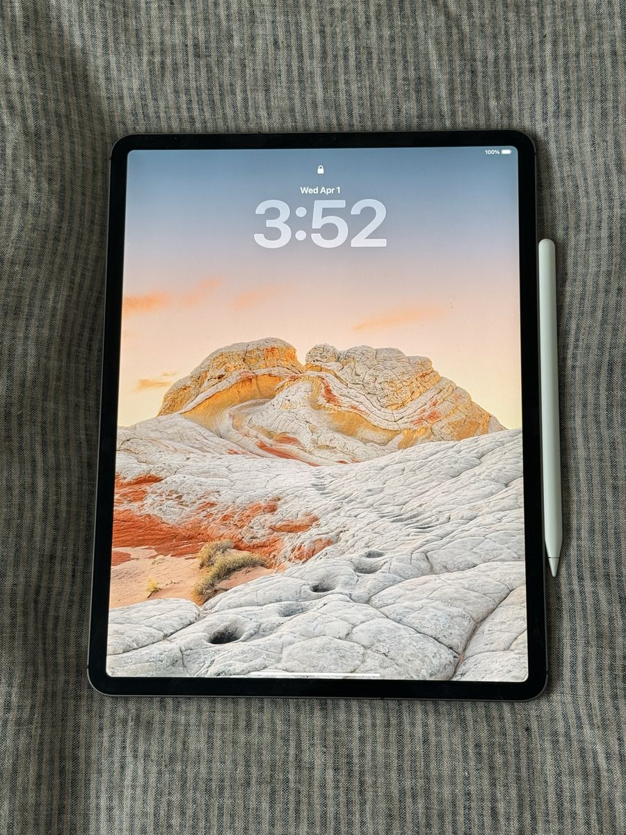IPad Pro 12.9 64gb 3rd Generation Wifi + LTE