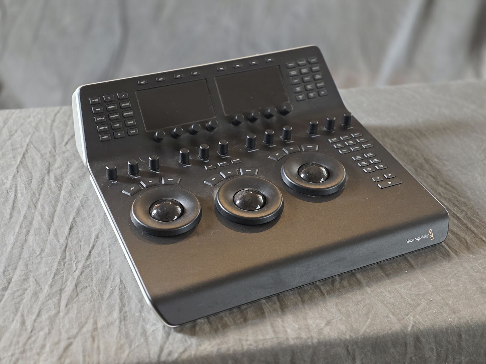 Blackmagic Design DaVinci Resolve Mini Panel