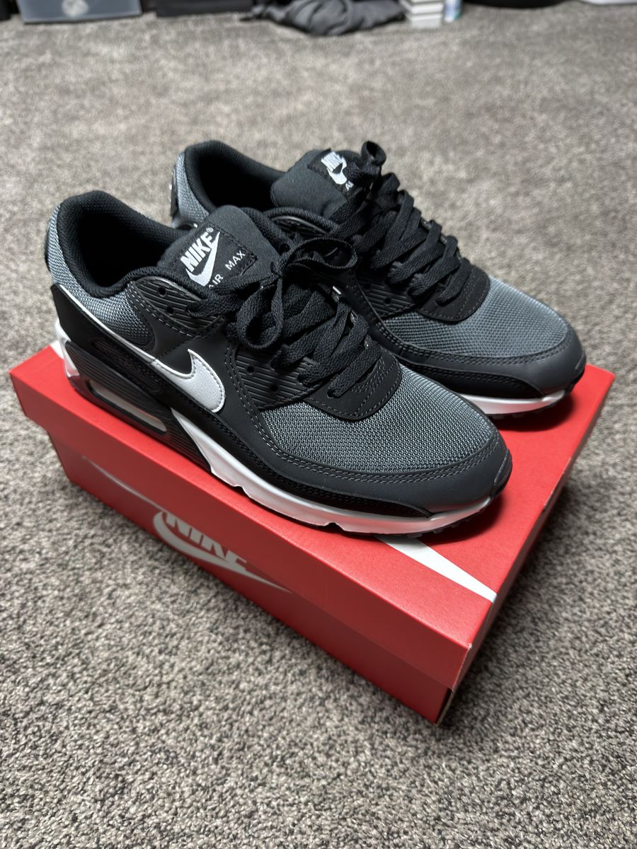 Nike AirMax 90 mens size 10.5