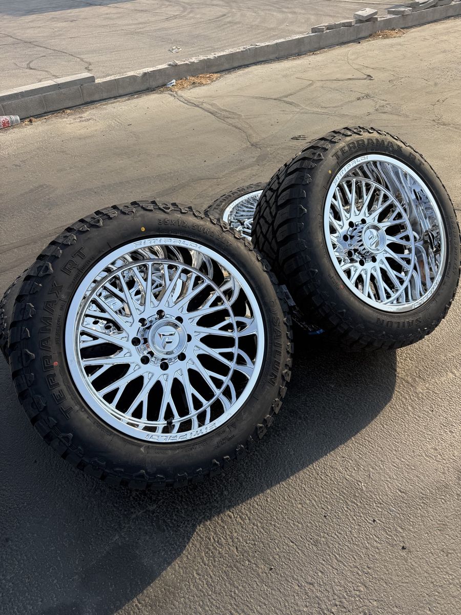 New Chrome Fittipaldi FA08 -44 8x170 Ford 35x12.50r22 Terramax RT F250 F350 Superduty Powerstroke Wheels and Tires 3 peak snow