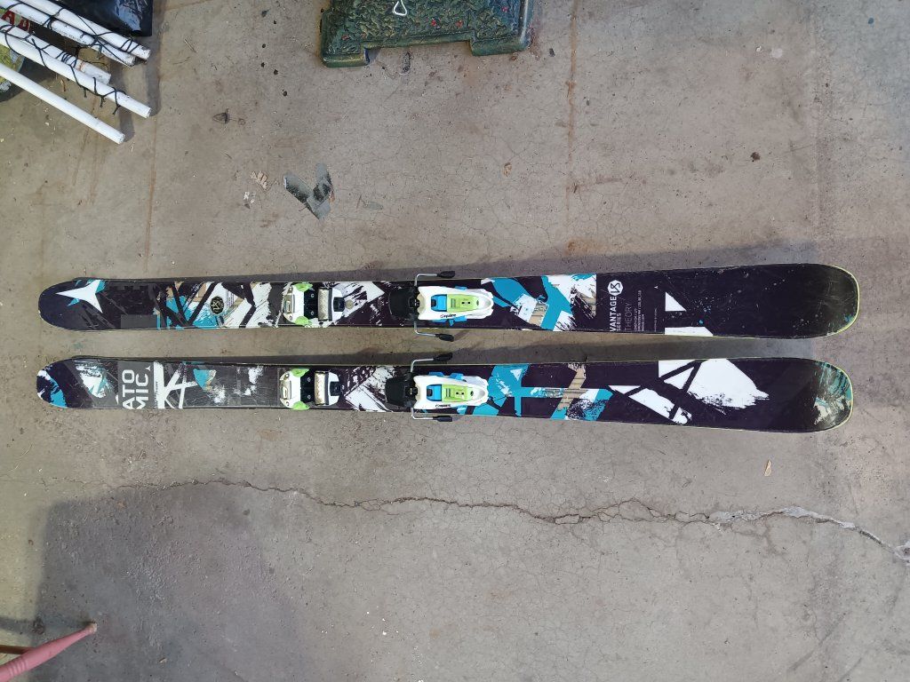 atomic vantage series skis