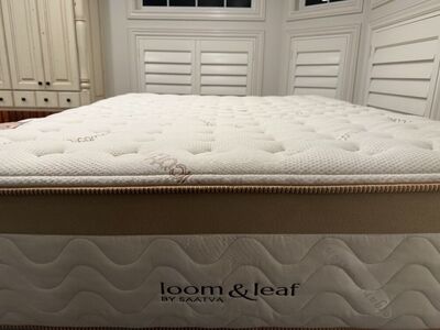 Flawless! Queen saatva Mattress! $300