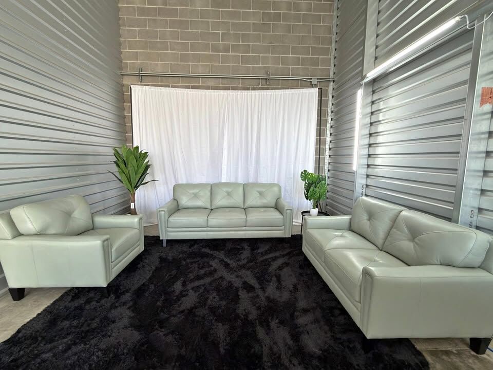 Atmore Top-Grain Leather Living Room Set