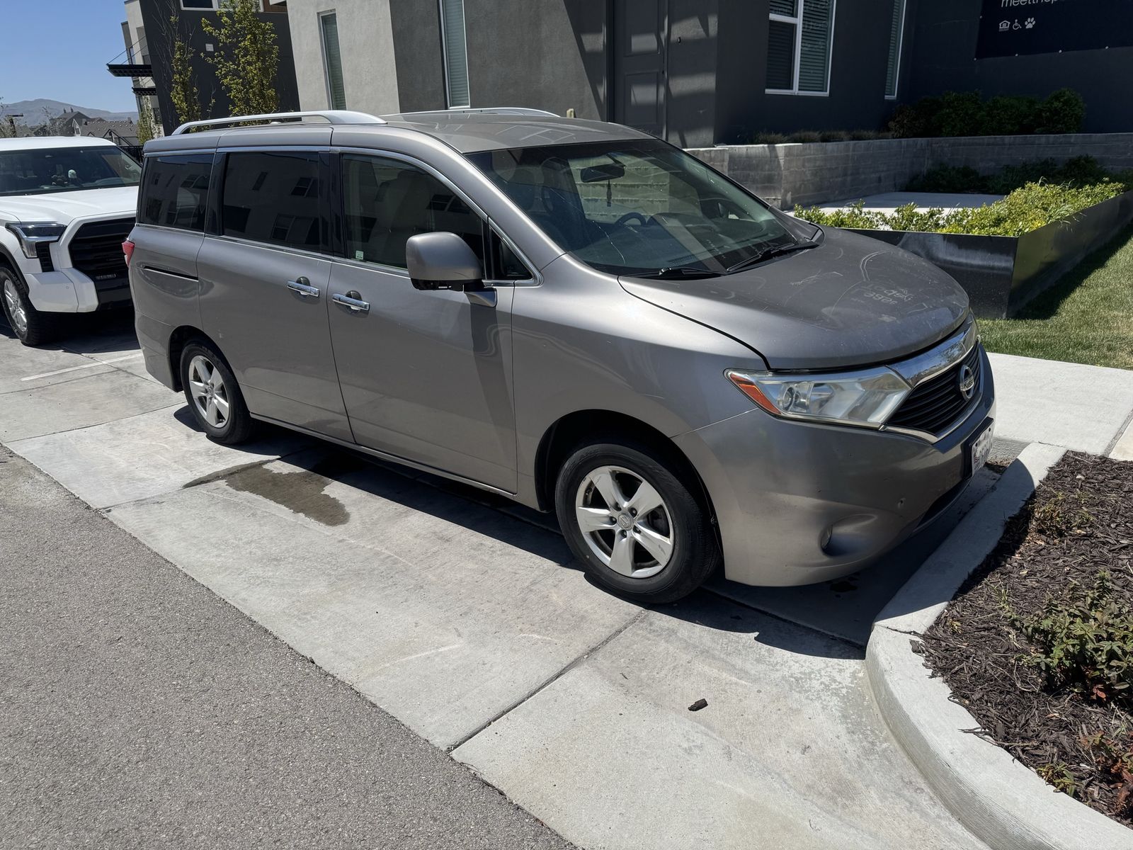 2012 Nissan Quest 
