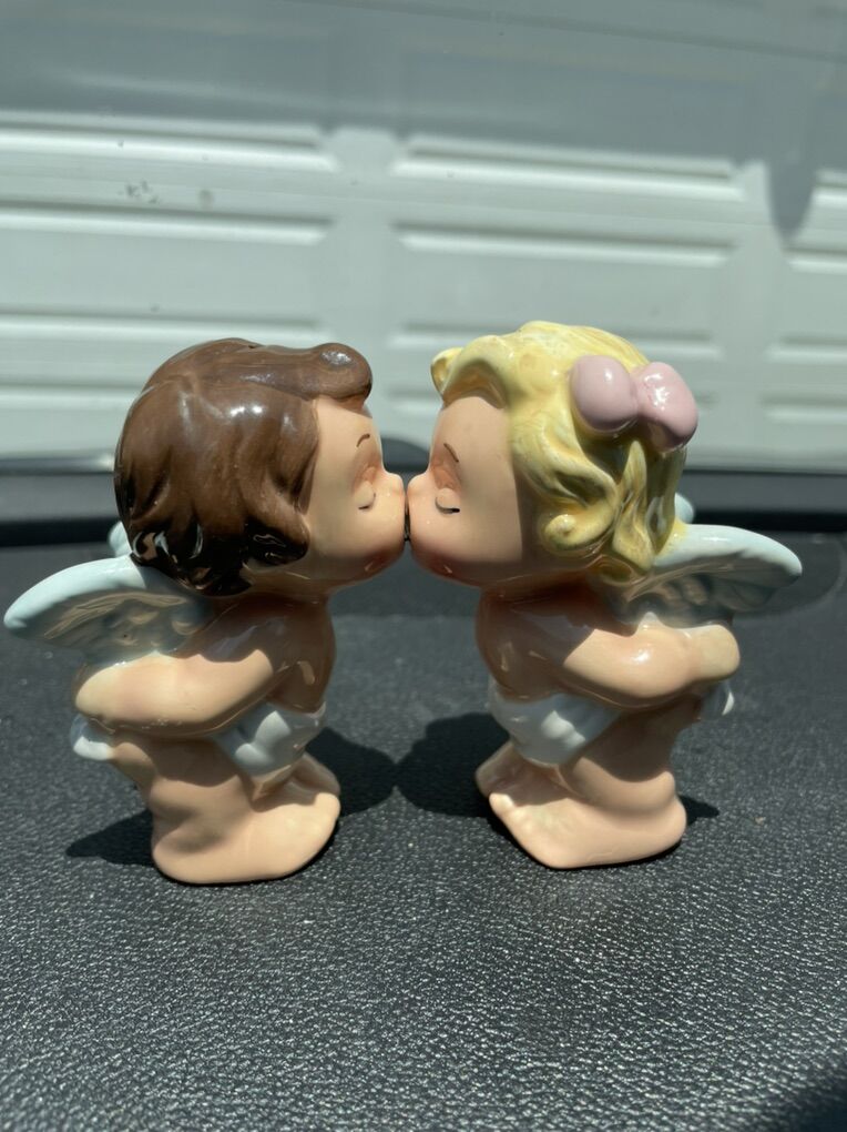 Vintage Westland Angel Cherub Pepper Salt Shakers