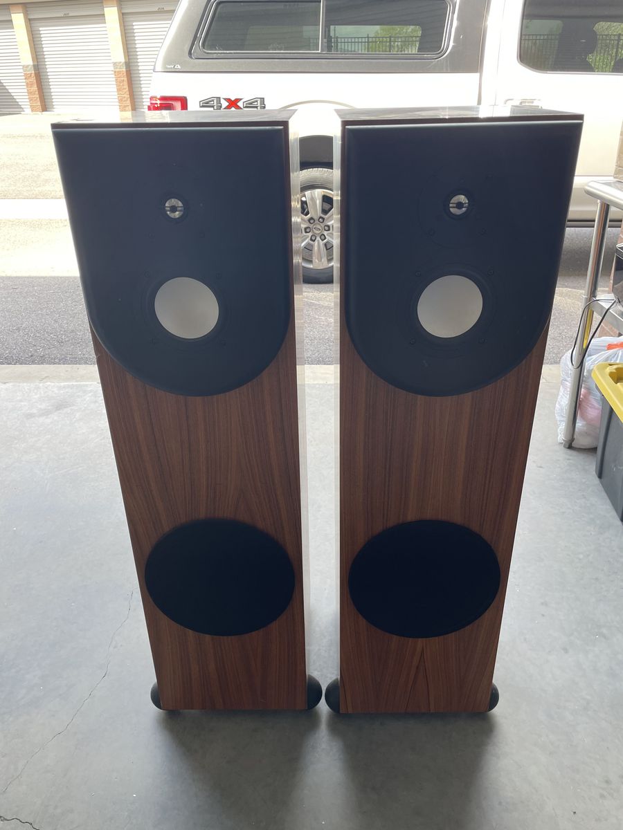 Revel Performa F30 Three Way Floor Standing Loudspeaker 1 Pair