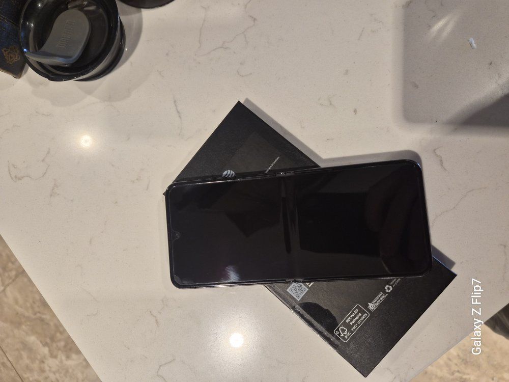 Samsung Galaxy Flip 5