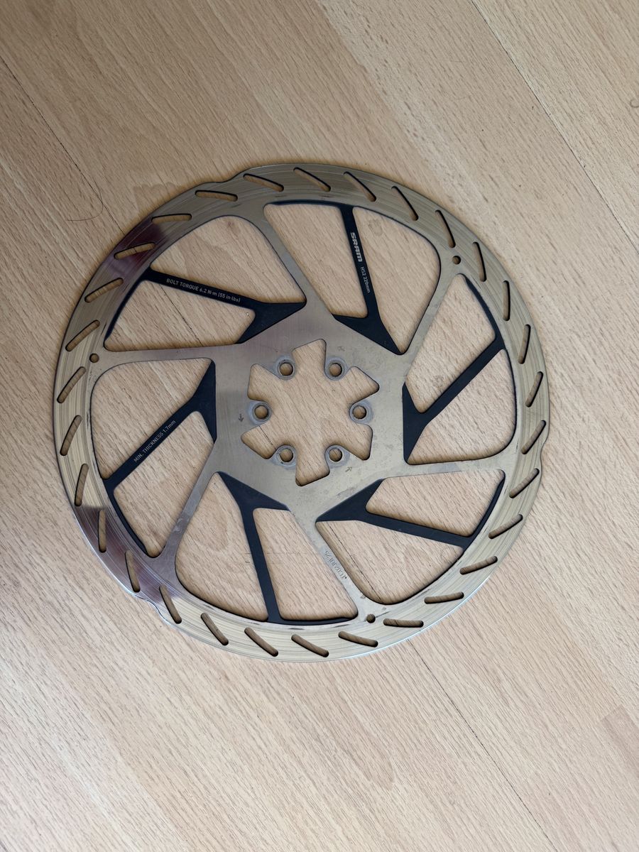 Main image 4