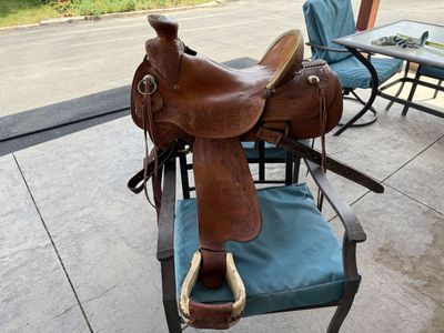 17” roping saddle