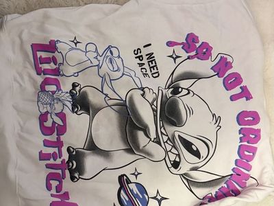 Disney Lilo & Stitch Graphic Hoodie White Pullover Sweatshirt Size Medium