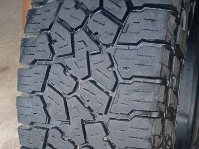 * Single LT275/65R18 Tire With Lots of Tread Left *