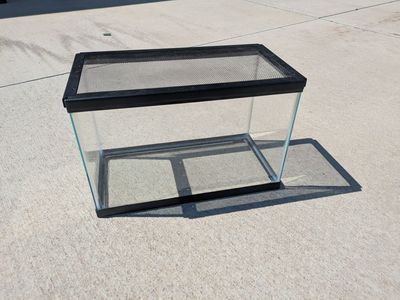 5 gallon tank enclosure